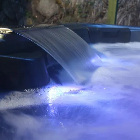 Отель Chabanettes & *